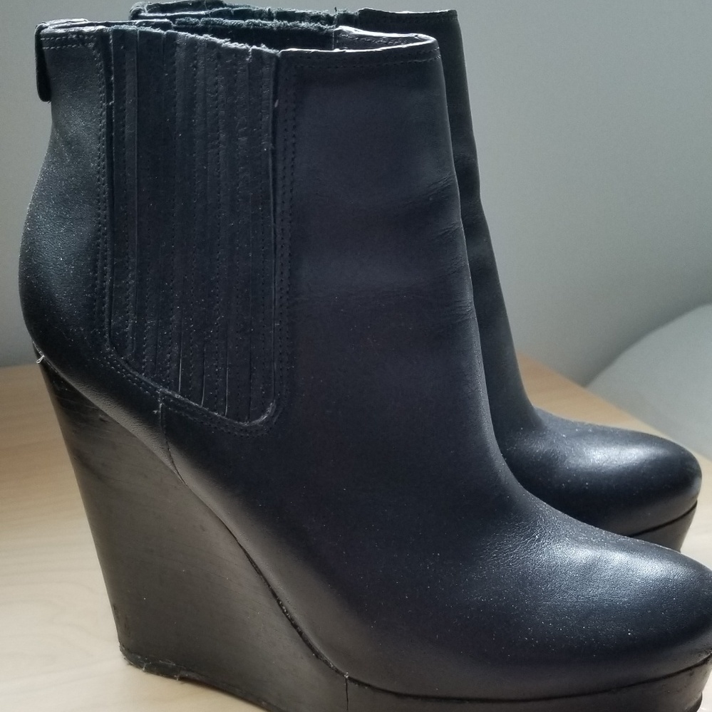 Michael Kors boots used